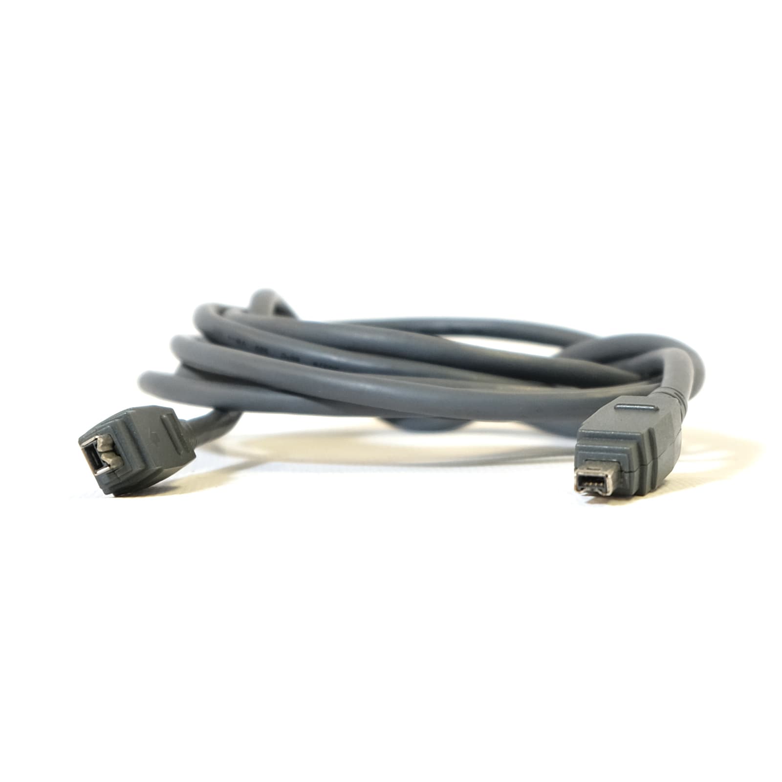 FireWire-Kabel (4-pol auf 4-pol) 2m