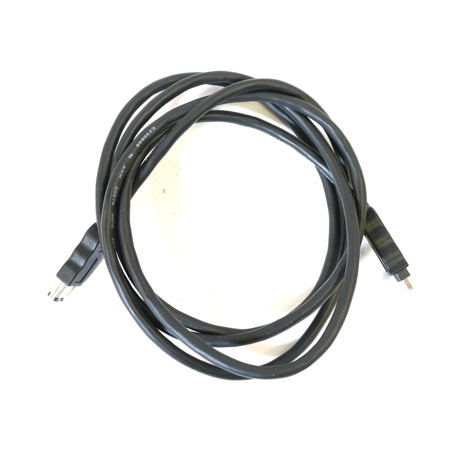 FireWire-Kabel (4-pol auf 6-pol)